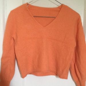 100% cashmere crop sweater
